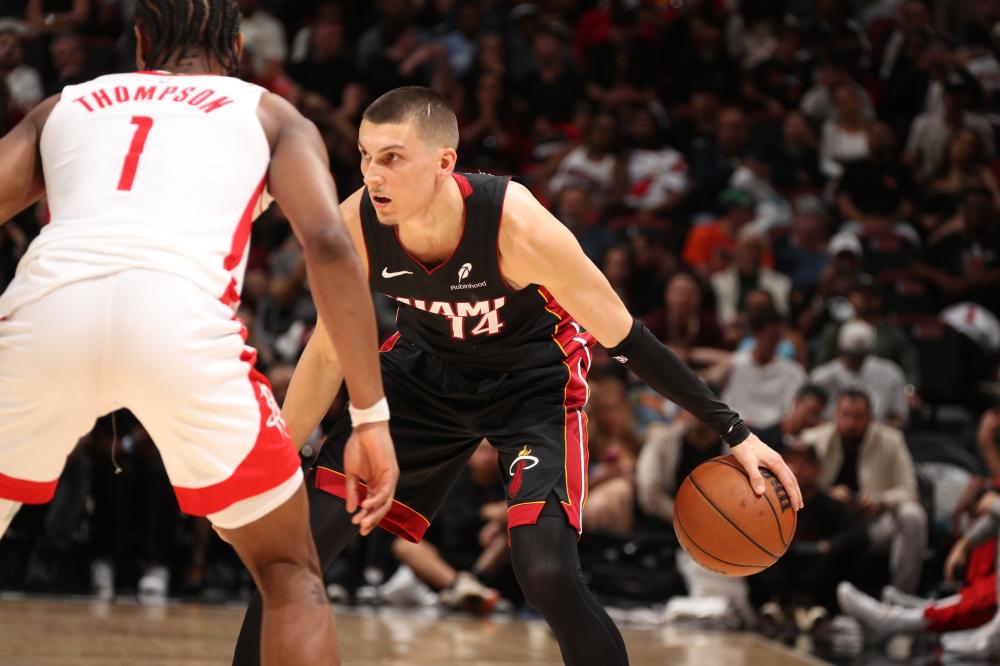 纵观此次比 纵观此次比