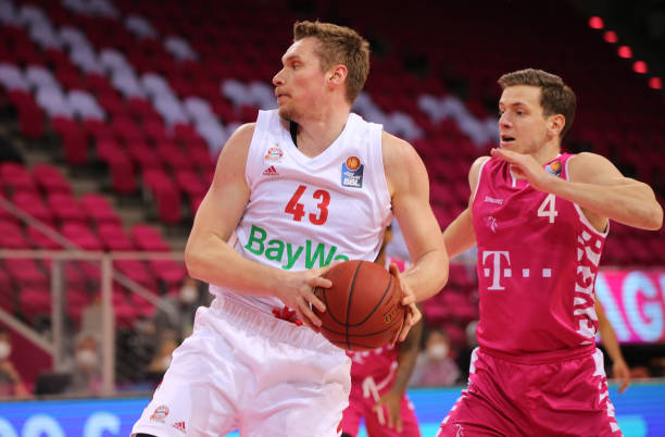 他选择在比 他选择在比