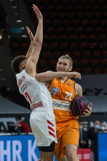 除此之外 除此之外