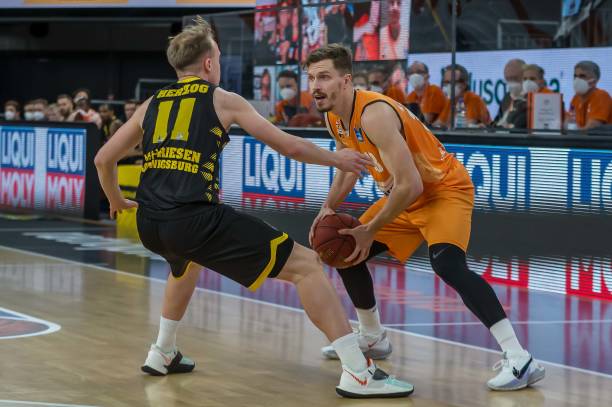 义务之间找 义务之间找