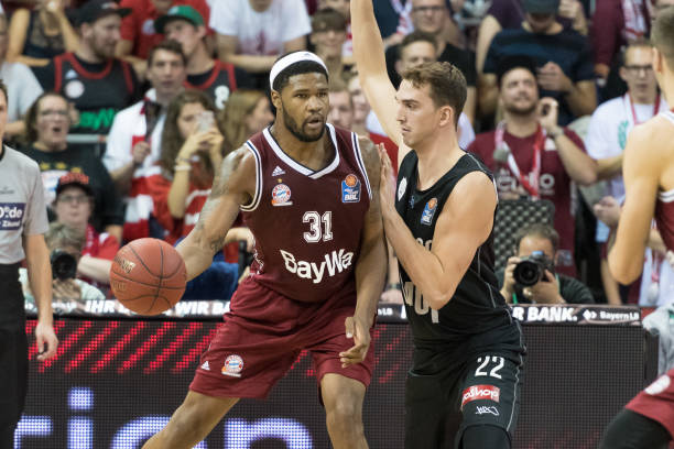 人赞助商冲 人赞助商冲