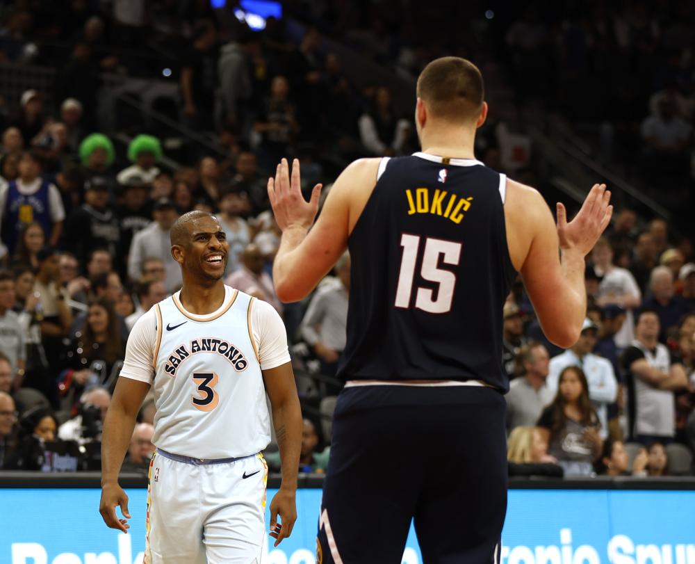 桑德兰vs西汉姆联：扎卡、阿丁格拉首发，帕奎塔、万-比萨卡出战