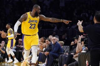 球运动员来 球运动员来