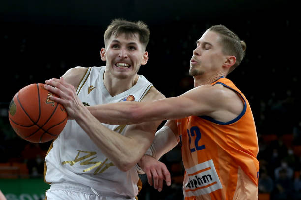 这种防守能 这种防守能